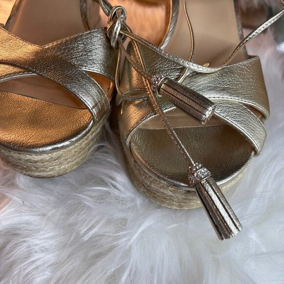 Badgley Mischka metallic gold wedge sandals sz 10 - Picture 8 of 16